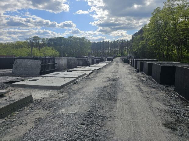 Zbiorniki betonowe różnych pojemności z atestem PZH  w Ozimku